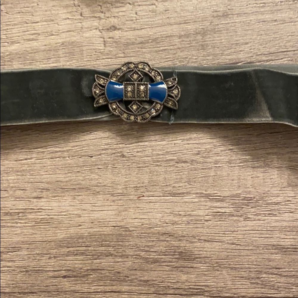 Velvet belt
